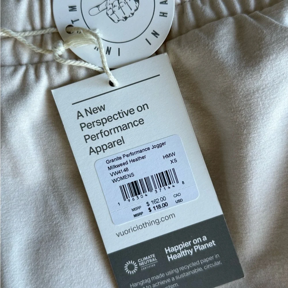 Vuori Granite Performance Jogger
Milkweed Heather - Picture 3 of 5